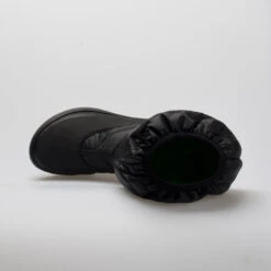 OOFOS Oomg Boot Women's Black/Black 8 OOFOS Oomg Boot Women's Black/Black -Best Sneaker Store 630956 2